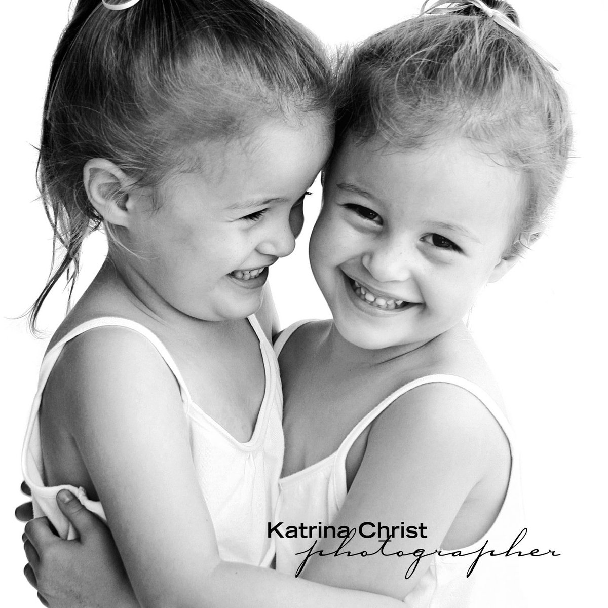 “We take all the stress out family portraits  and make it simply FUN and QUICK.  ” buff.ly/2j2k47K