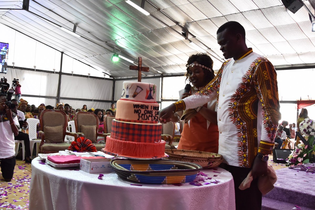 JccThikaRd's tweet photo. It's cake time #JccThikaRdTurns1 #ManifestedGlory https://t.co/Jvnk2yti84