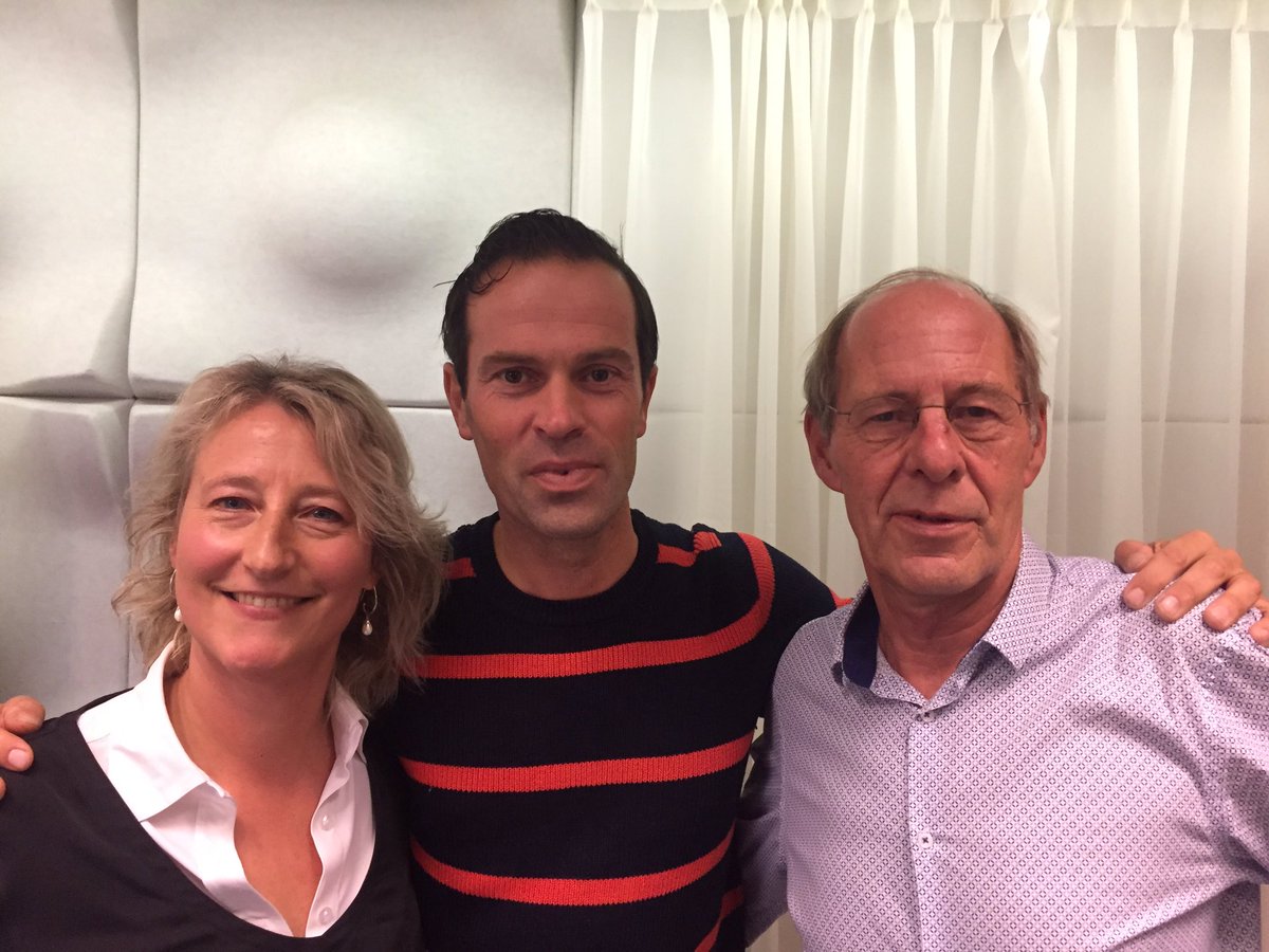 DePerstribune's tweet image. Nú @NPORadio1: scheidsrechter Bas Nijhuis over zijn carrière, #feyaja én zijn nieuwe boek 'Niet Zeiken, voetballen'. #deperstribune