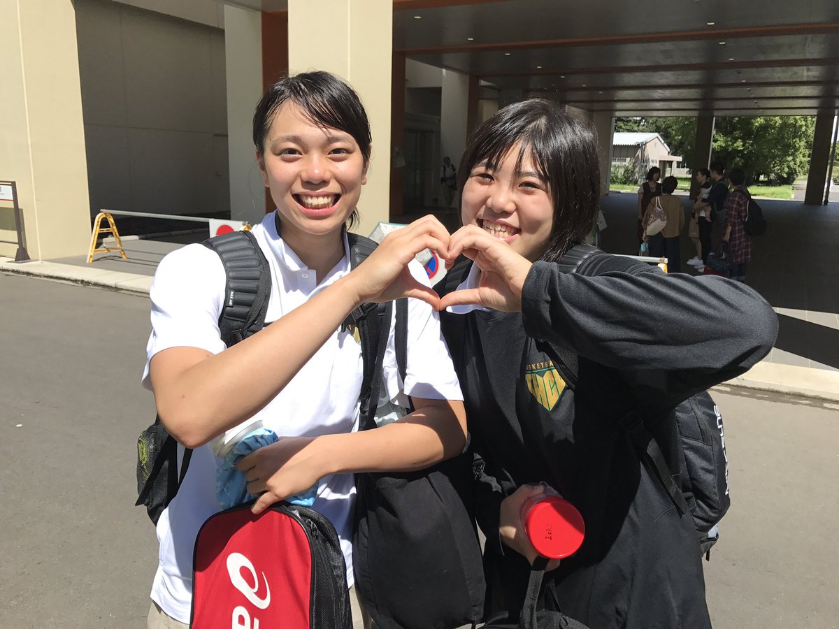 nankati's tweet photo. 関東ナンバーワンになった東京医療保健大学ウイザーズ
リーグ戦を戦い抜くトップアスリート選手層を、どのチームより使いこなし、使い切る。一戦一戦勝利し見事に初優勝した。学生バスケの面白さを一段上げてくれる彼女たちを
わたくしは応援し続ける。
#リーグ戦優勝
#東京医療保健大学 
#推しチーム https://t.co/5ZkPhJhiRr