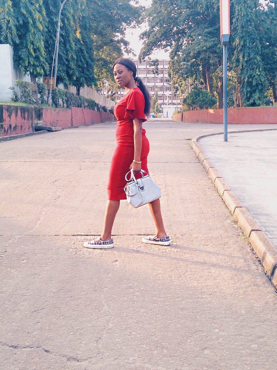 heypleasantgirl's tweet photo. #LFDW17 #LFDWREADY #STYLEVITAEREADY https://t.co/gkmZZSOG6z
