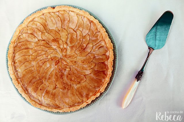 LNegras's tweet photo. Tenéis que leer esta rica receta de tarta de manzana que nos trae @rbkdtorres 

https://t.co/arqGmTq8Tl https://t.co/yE3TFdZW93