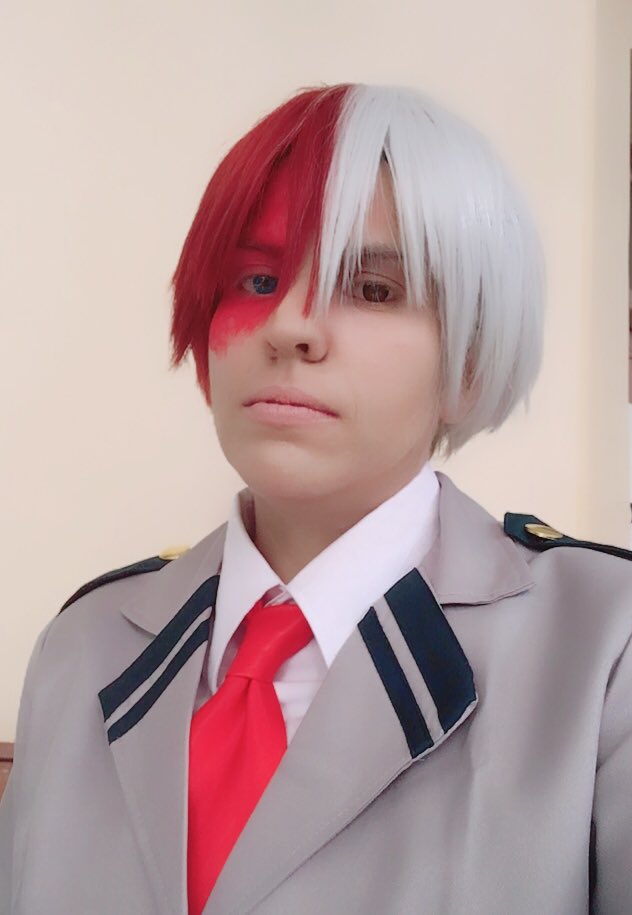 MarshMelouh's tweet image. Pero me apunto a #NoticeTheCosplayer. Soy Marsh un cosplayer de Ciudad Real. El que dice que no se va hacer más y se mete en dos proyectos.