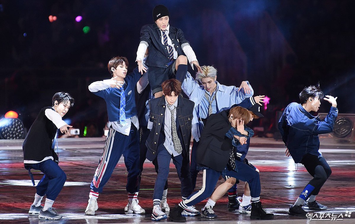 SM_NCT's tweet photo. [PRESS] 171022 #NCT127 at Busan One Asia Festival https://t.co/sFhDC6LFqx
