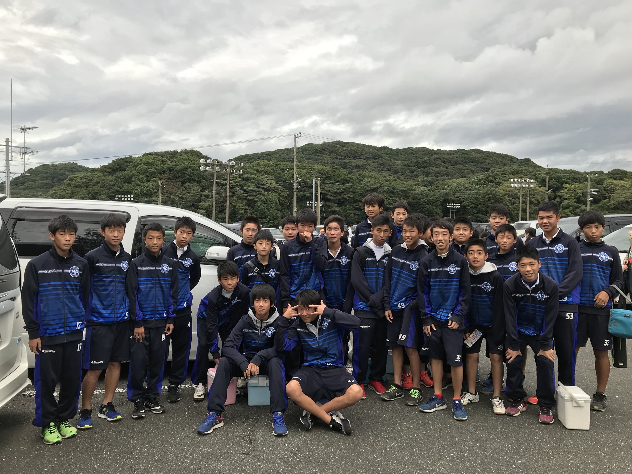 公式 飯塚高校サッカー応援団 Pa Twitter 飯塚ー九国 可愛い応援団が今試合も来てくれました ボアソルテ美都 島根 ヴァレンティア 佐賀 Fc Neo 福岡 これらのチームだけでも何と100名超え それ以外にもob始め沢山の方々が応援がみんなの力になりました