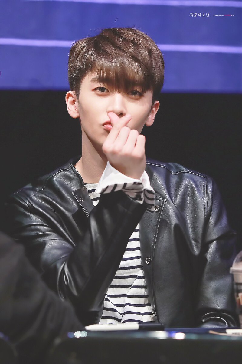 claretboy1213's tweet photo. 171022 영등포 #XIAO #샤오 #UP10TION #업텐션 @UP10TION 

❣️❣️❣️ https://t.co/3YyYp2fRhZ
