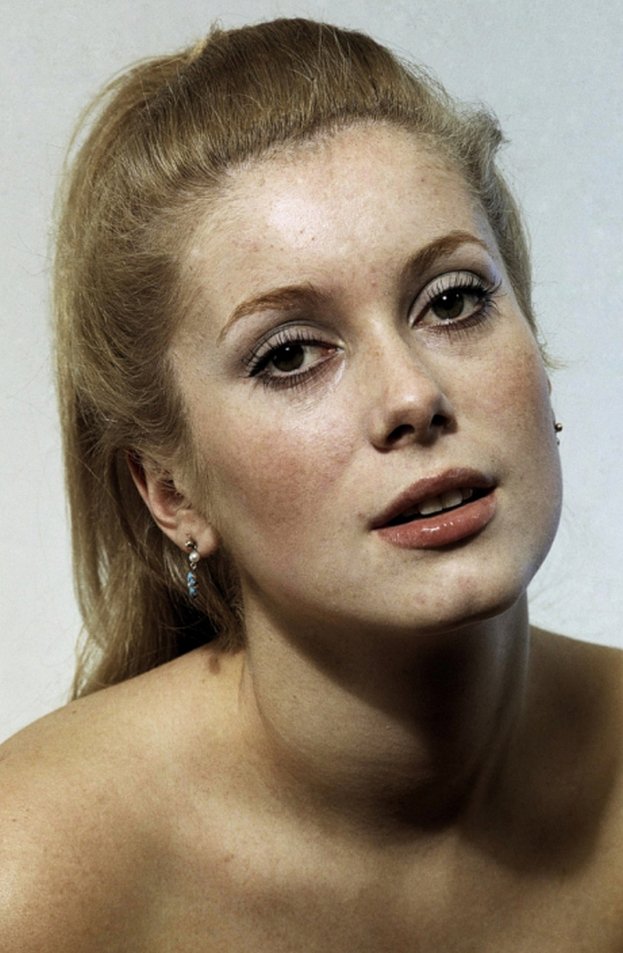 Happy birthday to the insanely beautiful Catherine Deneuve. 