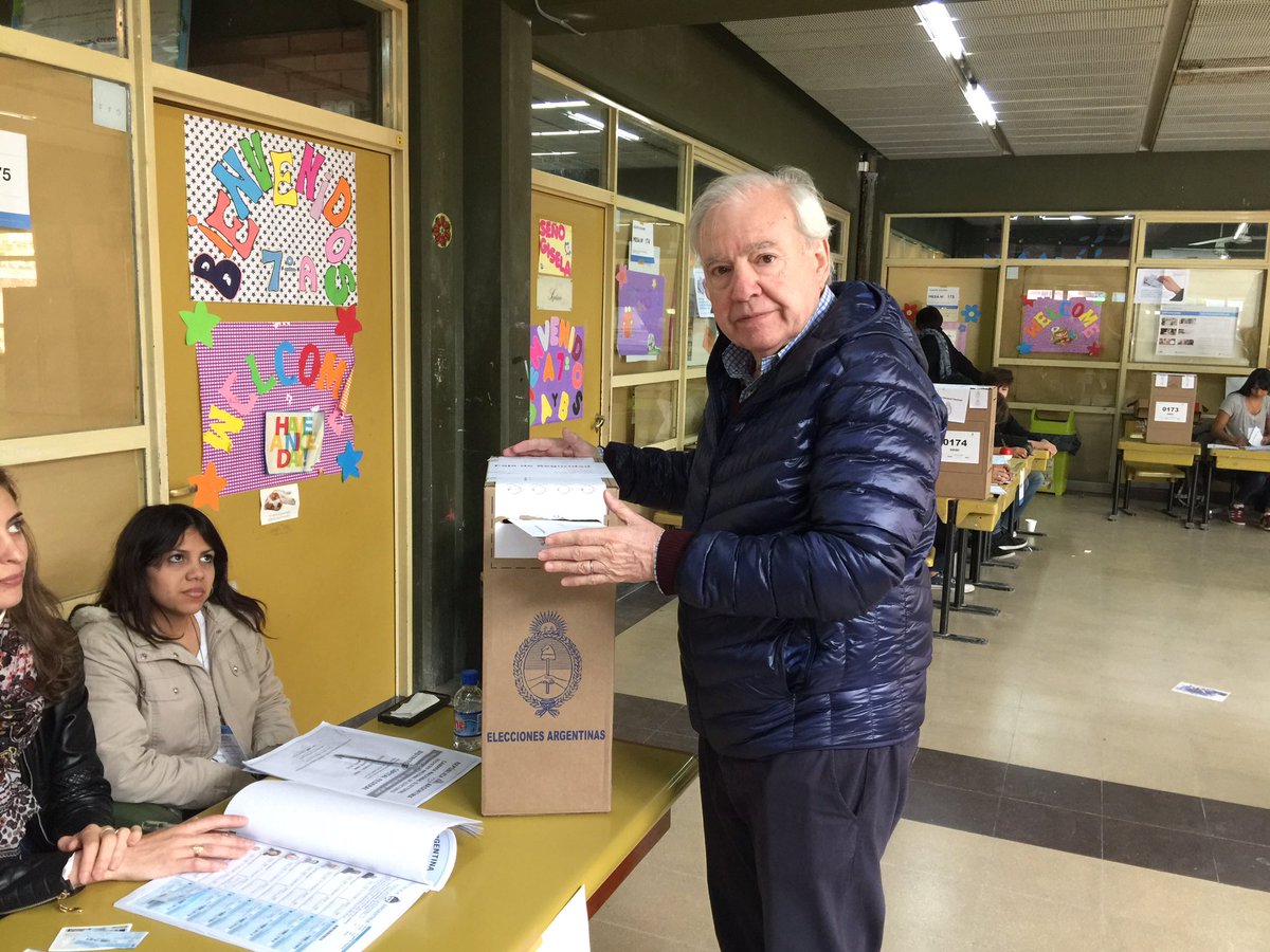 Cumpliendo mi deber cívico. #YaVoté #EleccionesArgentina #BuenDomingo