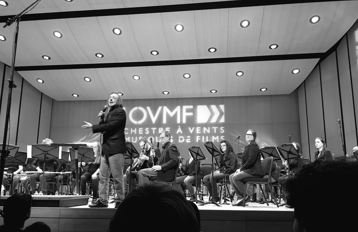 Summersett_'s tweet photo. A perfect evening attending the  NES Concert! TU #Jocelynleblanc, musicians, and all who make #ovmf melt our retro game hearts  😍🎮🎼 https://t.co/rjLFi91iZK