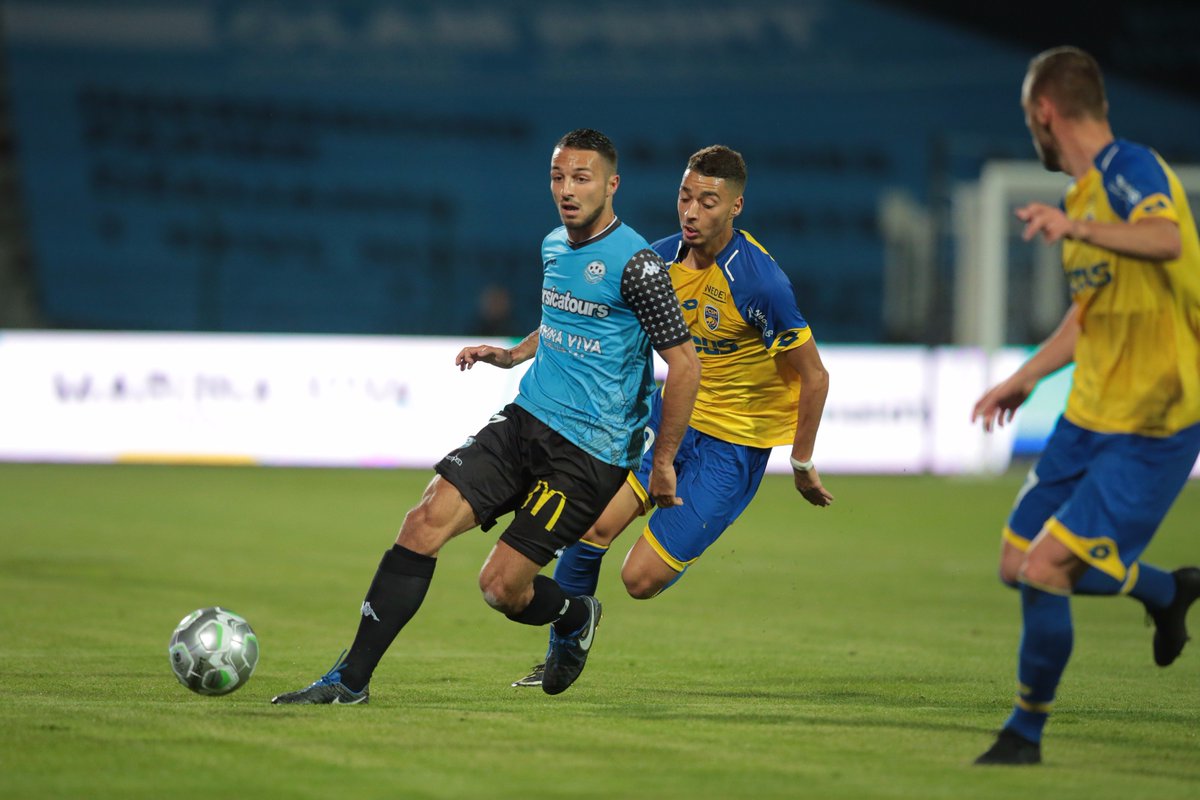ToursFC's tweet photo. 📷 Les photos du match contre @FCSM_officiel 
🔗 https://t.co/POlW4tY8Nl  
➡️ #TOURSFCSM
👤 © Franck Lavis https://t.co/jAT6cFQ8mT