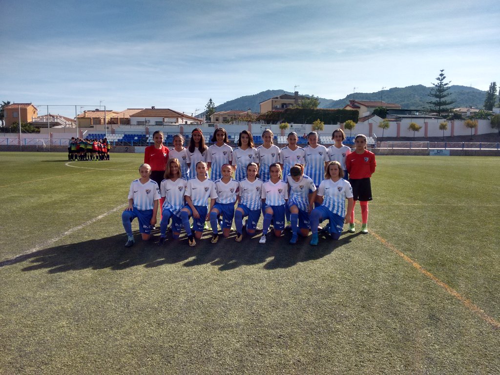 estrelladiaz2's tweet photo. No entiendo el planteamiento de formación de algunos club de fútbol base que anteponen ganar a formar.Pero lo que más duele es el machismo por parte de dirigentes.#VamosMalaga https://t.co/lLHU2gJaOa