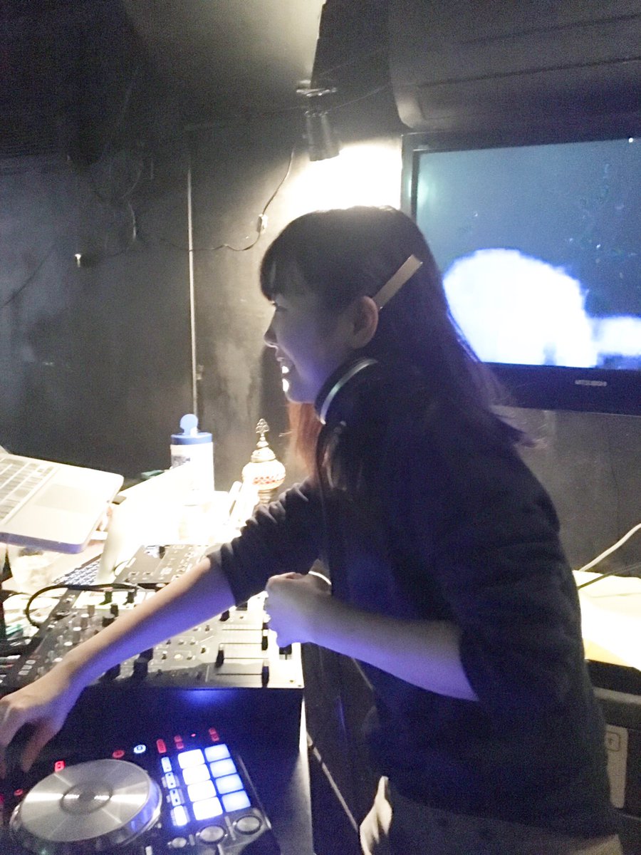 U_F_Y's tweet photo. 人妻の選曲の強さを噛み締めいる。所帯を持つということはこういうことか...
#IMOMAN https://t.co/VAXaYOr7ky