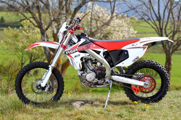 AsiaWing_UAE's tweet photo. #asiawnguae #asiawingmotor #asia #asiawing
#dirt #dirtbike #motor #motorcross #road #track #race
#tough #toughguy #motorrace https://t.co/SUcKBjnNoq