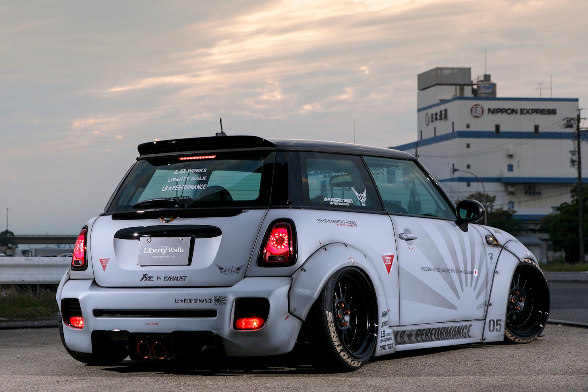 Mini Cooper custom Liberty Walk 