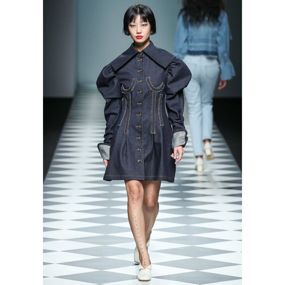 rockymaemedia's tweet photo. Our top picks from the Kiok Spring 2018 collection.
📷:HERA Seoul Fashion Week /Indigital.tv
#fashinweek #seoulfashionweek https://t.co/PUd6uAc3Cz