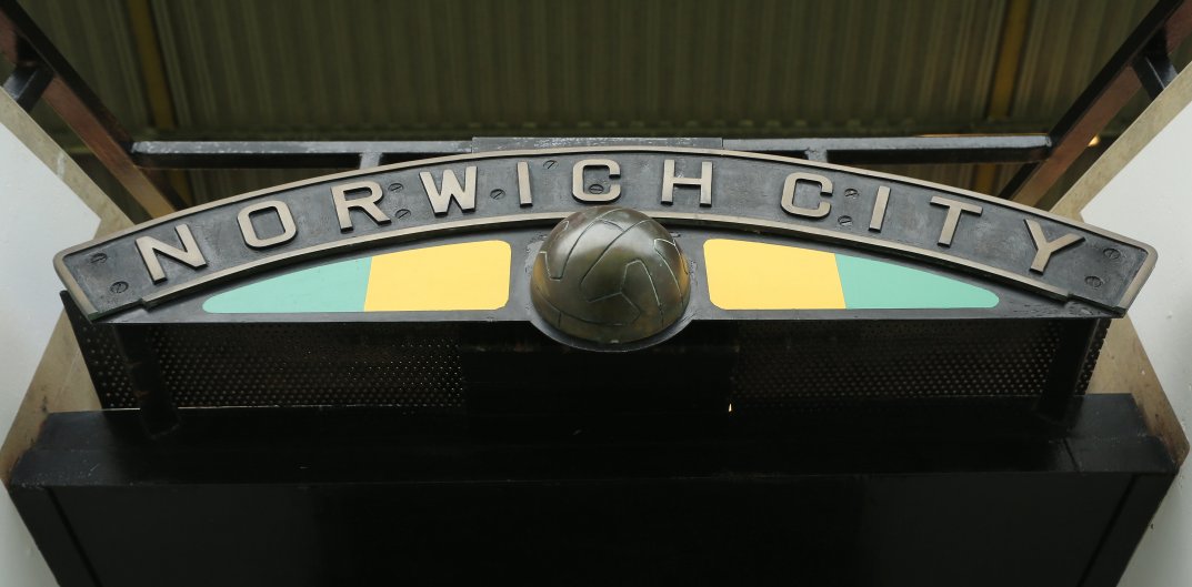 bet365's tweet image. 🗓 3,108 days 
🌅 74,592 hours 
⏰ 4,475,520 mins 
⌚ 268,531,200 secs...   

Since Norwich City last lost to Ipswich Town.   

💛 #NCFC 💚