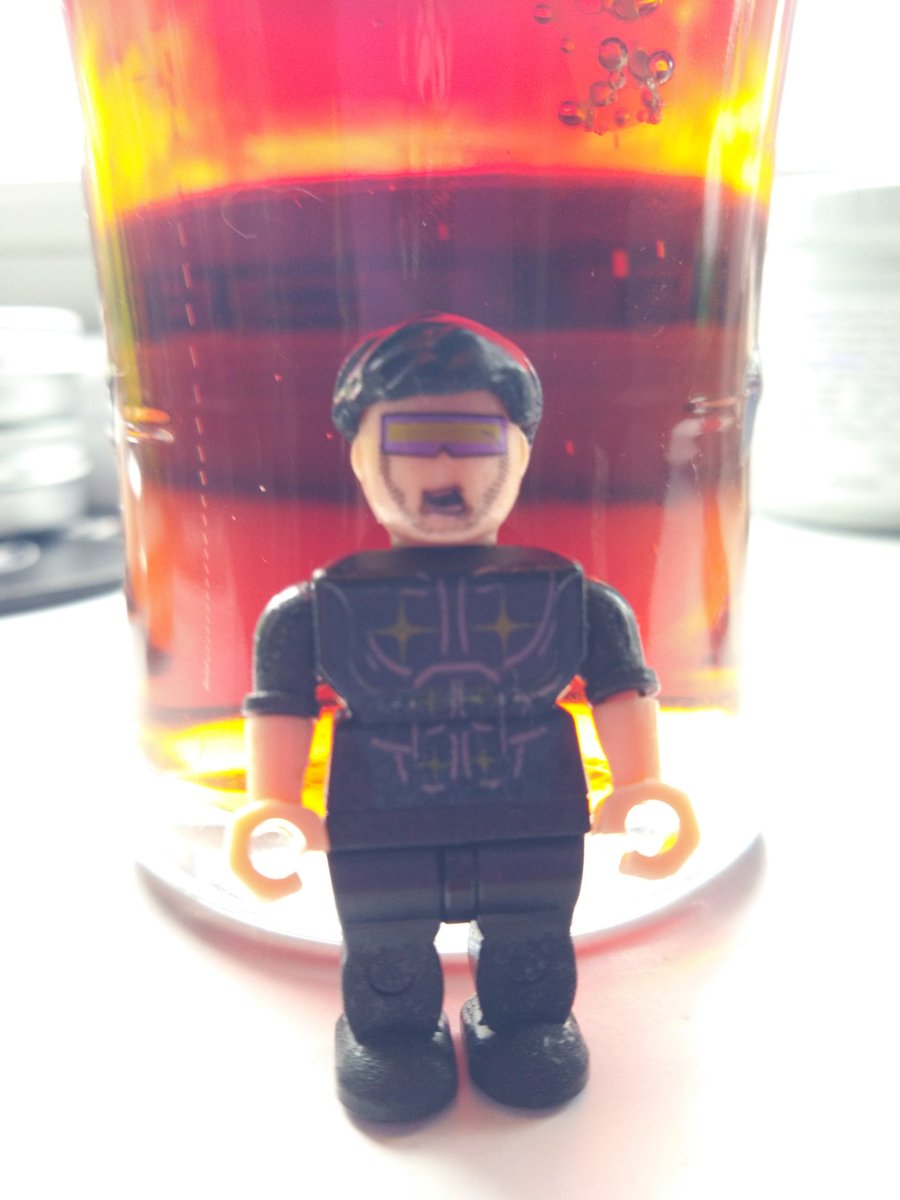 LoopyLillianna's tweet photo. And inside the new Lego bath bomb....a mini fig that reminds me of Sylvester Stallone π awesome #scentiments #lego #bathbombs @ScentimentsUK https://t.co/4VlFTU1NCe