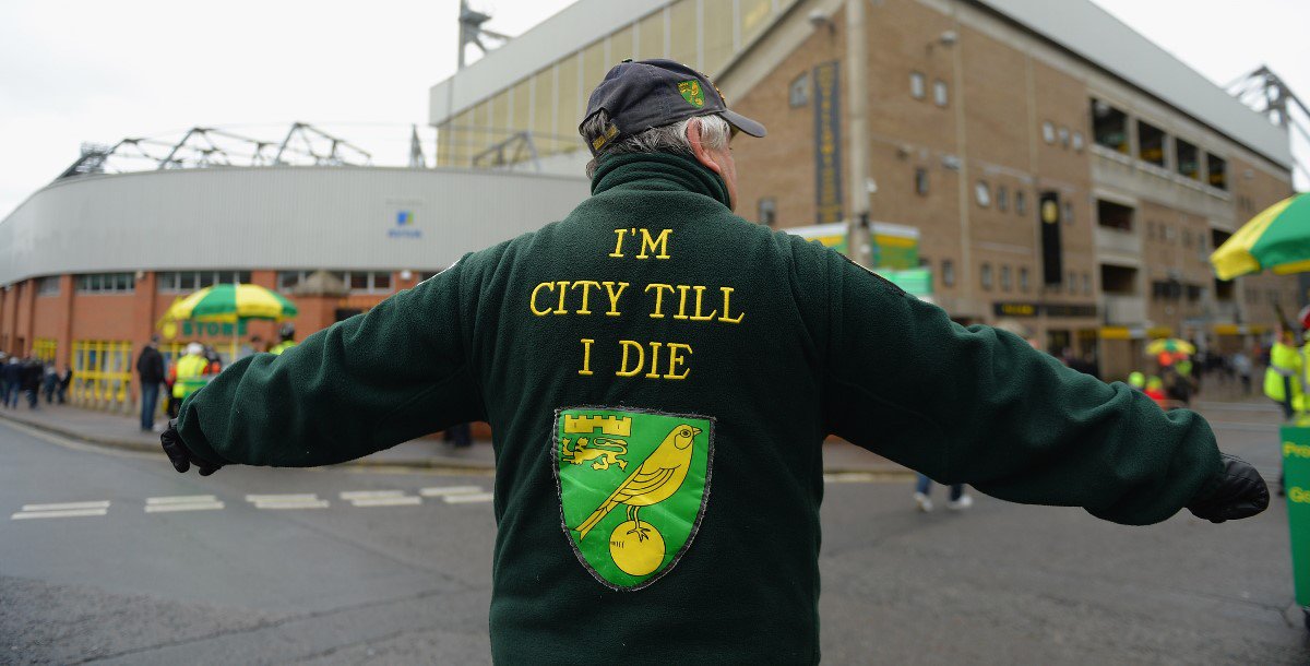 bet365's tweet image. 😍 Norwich City's updated form: WDWWDWWDW

👔 Farke masterclass
🗣 2,000 away fans
👊 Into the play-offs

💛 East Anglia is yellow and green. 💚
