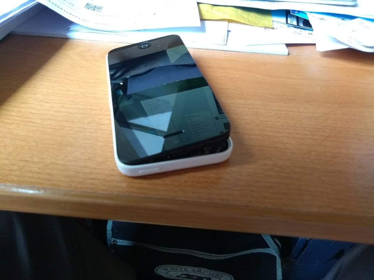 JohnnyTwoSheds's tweet photo. @AppleSupport ...I thought that only Samsung had these kind of issues!
#iPhonerisk #iPhonebattery #iPhonefire https://t.co/UYaM7SySWr