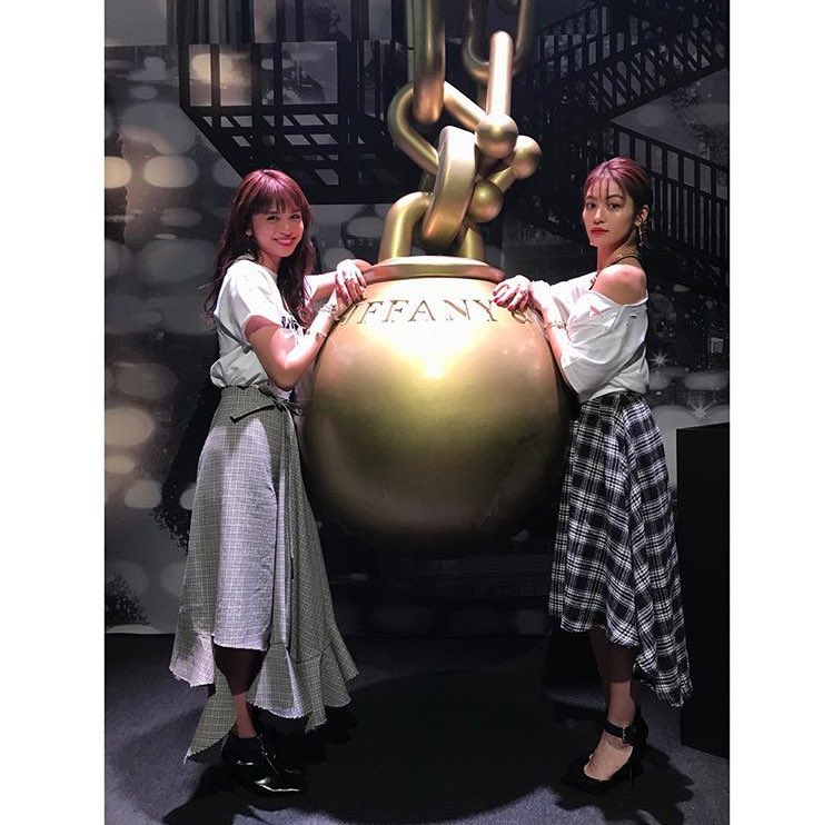 Eg_Hap_K's tweet photo. #TiffanyHardwearTokyo
行ってきました✨
11月5日までやってるので
皆さん是非遊びに行ってみてください🌹🌹🌹
ジュエリー可愛いんです💎 https://t.co/7aObrr6kHZ
