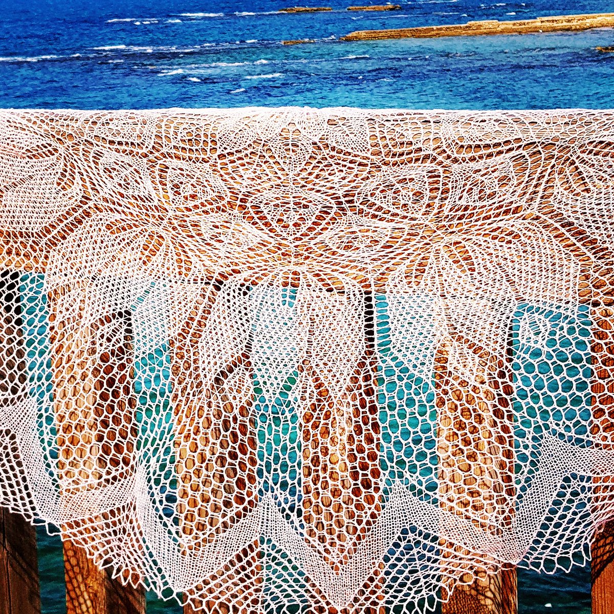 LeftedKnits tweet picture
