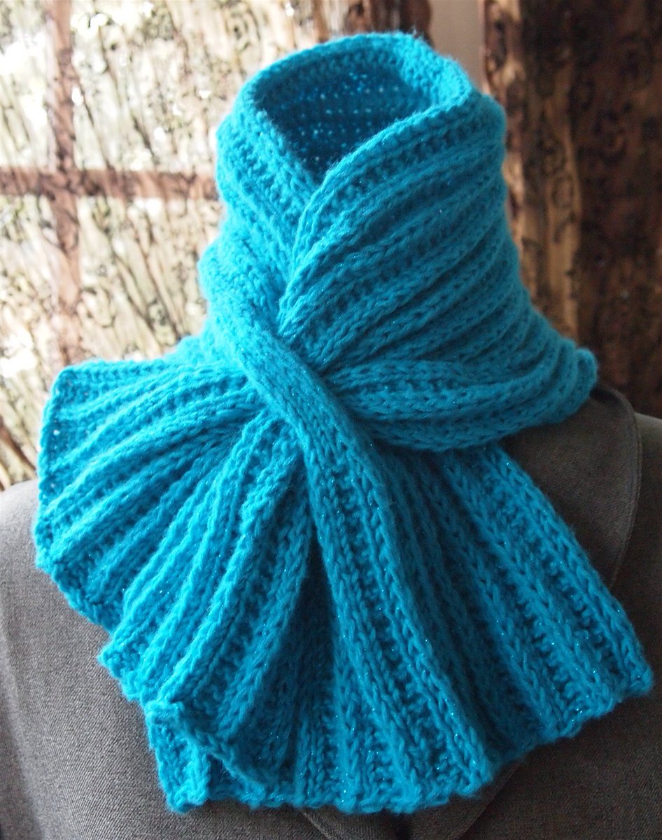 Instant Download pdf Hand Knitting Pattern  -  Ribbed Keyh… tuppu.net/dbe2e9ea #KnitChicGrace #KnitScarfPattern