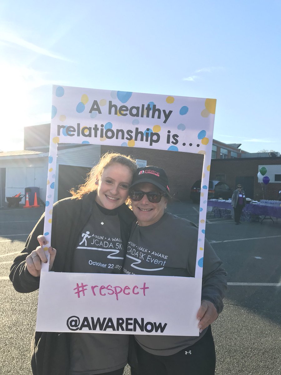 AWARENow's tweet photo. Loving all the support for #healthyrelationships at the #jcada5k! #dvam2017 https://t.co/RRou4rFMKc