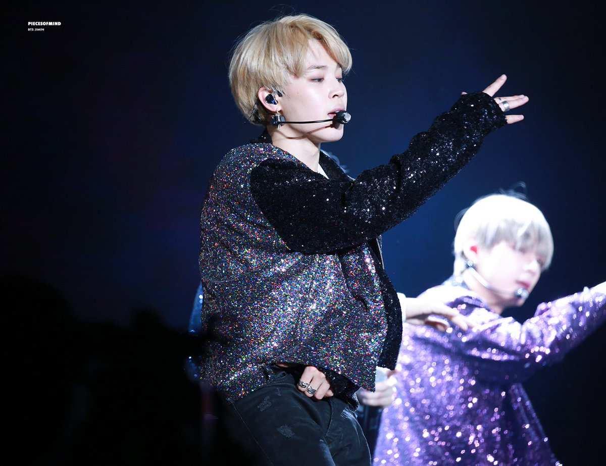 piecesofmind_jm's tweet photo. #JIMIN #지민  @BTS_twt 171022 https://t.co/pEPfpOy4hM