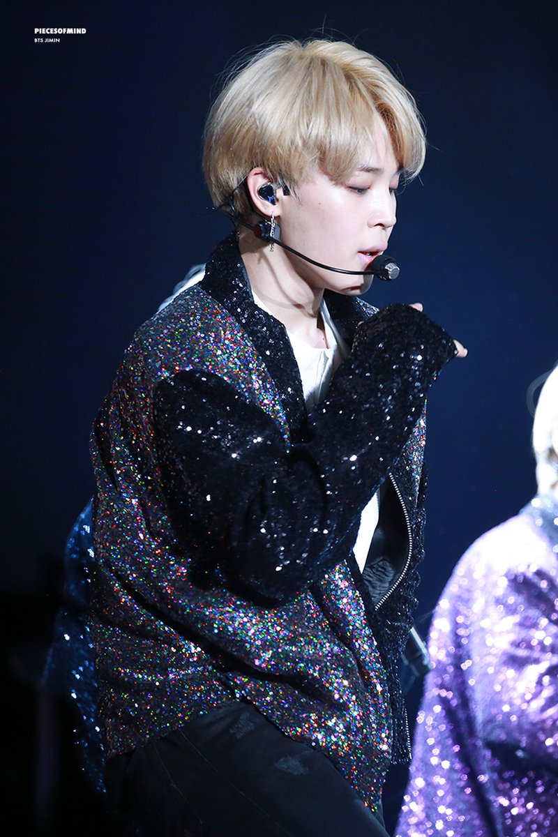 piecesofmind_jm's tweet photo. #JIMIN #지민  @BTS_twt 171022 https://t.co/pEPfpOy4hM