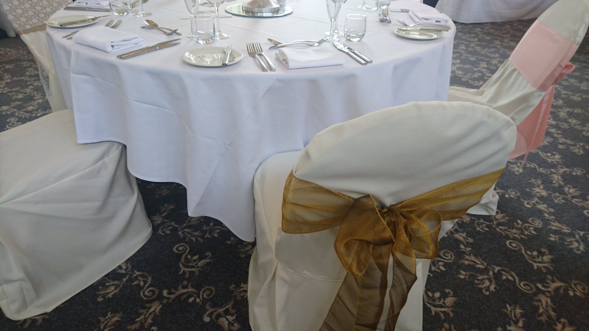 TheVillaLevens's tweet photo. Still time to come and see @VenuesbyStyle @holidayexplore1 @jonosymonds at our #weddingfayre today till 3pm. https://t.co/fCd5hyLBqL