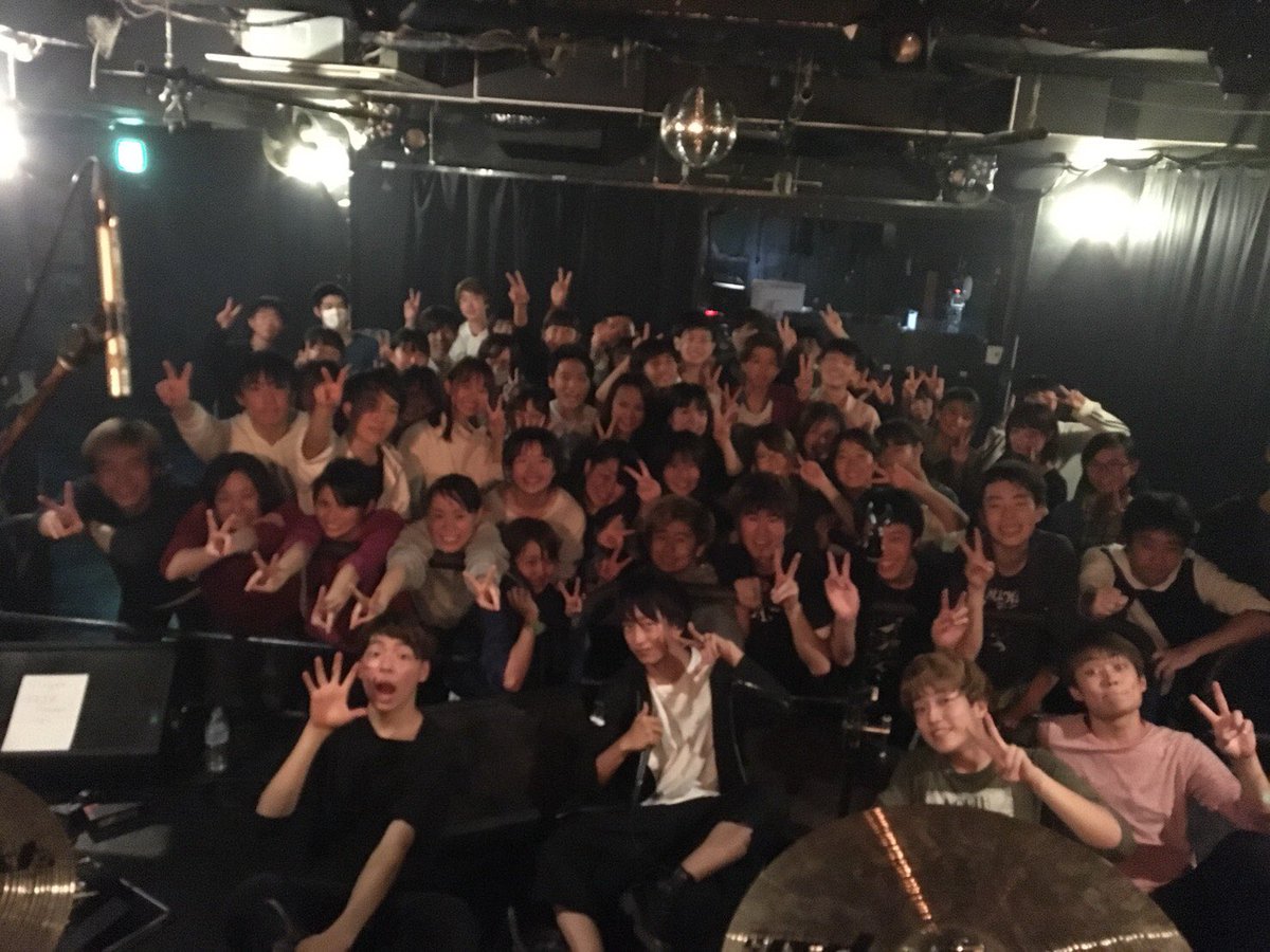 unknown_fks's tweet photo. 半年と少しの変遷 https://t.co/3AA3OKzdsU