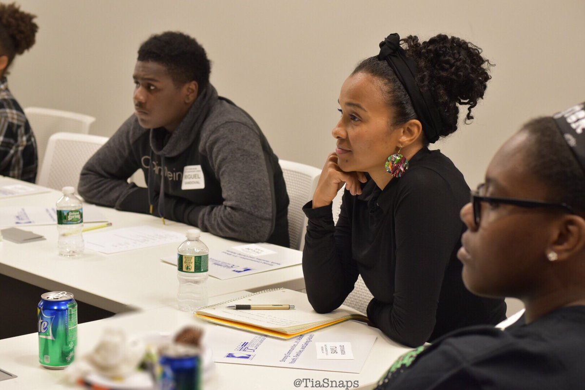 DCPrevNetwk's tweet photo. Snapshots from our 2017 DC Pre-Prevention Symposium Youth Meet &amp; Greet!  #DCprevention #DrugfreeYouth #DrugfreeDC   |   📸: @TiaSnaps https://t.co/QCloh5iBbN
