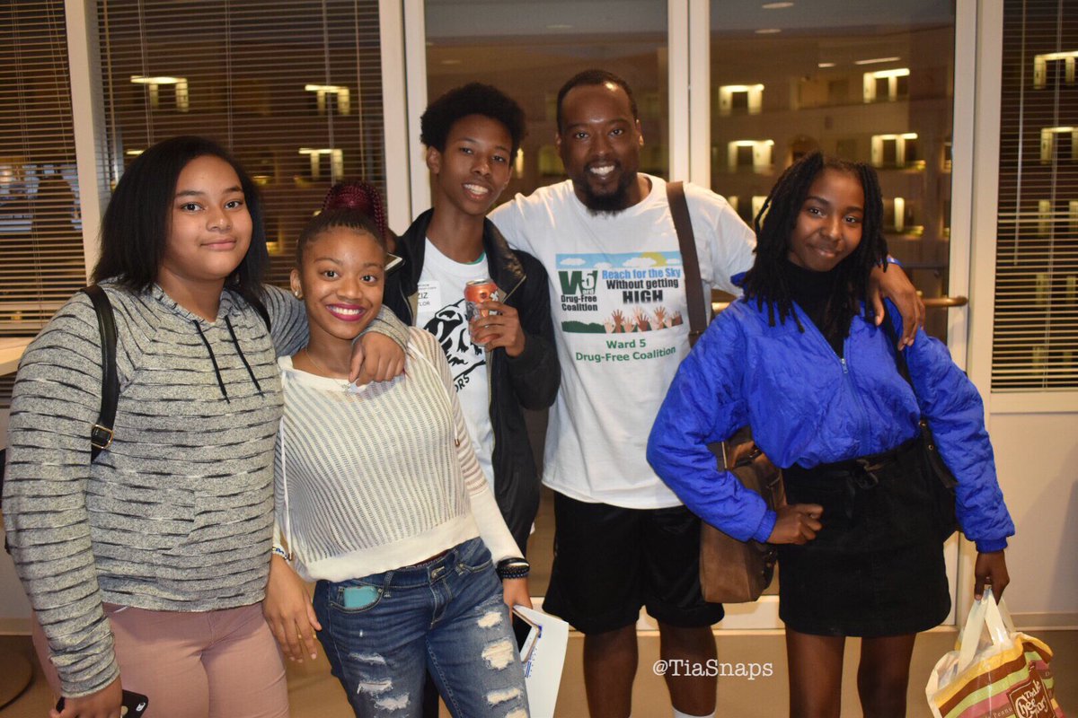 DCPrevNetwk's tweet photo. Snapshots from our 2017 DC Pre-Prevention Symposium Youth Meet &amp; Greet!  #DCprevention #DrugfreeYouth #DrugfreeDC   |   📸: @TiaSnaps https://t.co/QCloh5iBbN