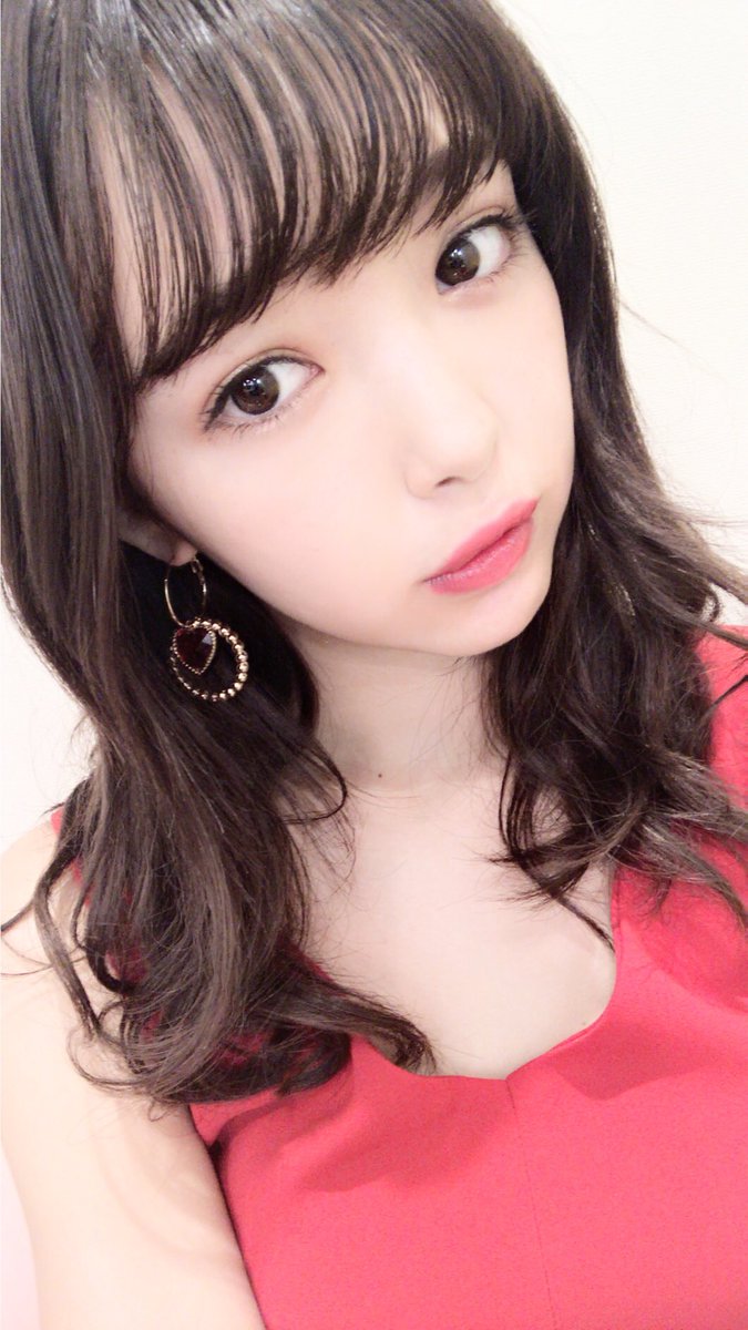 0220nicole's tweet photo. 朝から収録4本どりおわってラストいっぽん！いってきま！ https://t.co/XhPr9vXry4