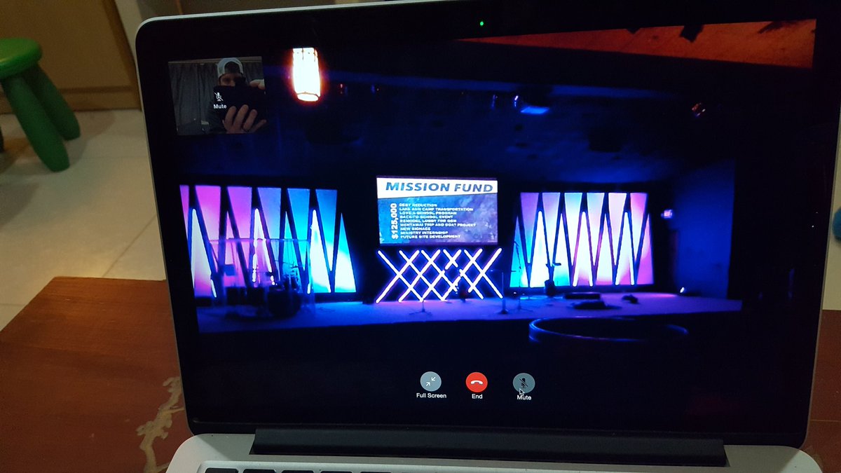 Bisonbunch's tweet photo. About to go live from China with @QuestFellowship. https://t.co/IINf4vBXsh