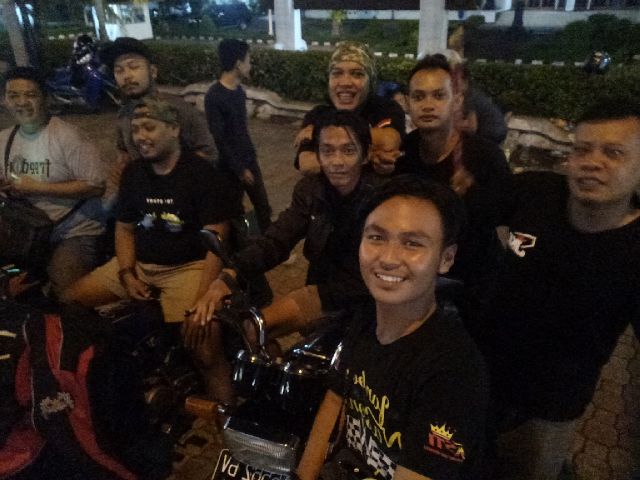 jogjakingclub's tweet photo. #jogjakingclub malam tahun baru 2016-2017 #jkc #wtc #ykcl https://t.co/lSXLVdfwka