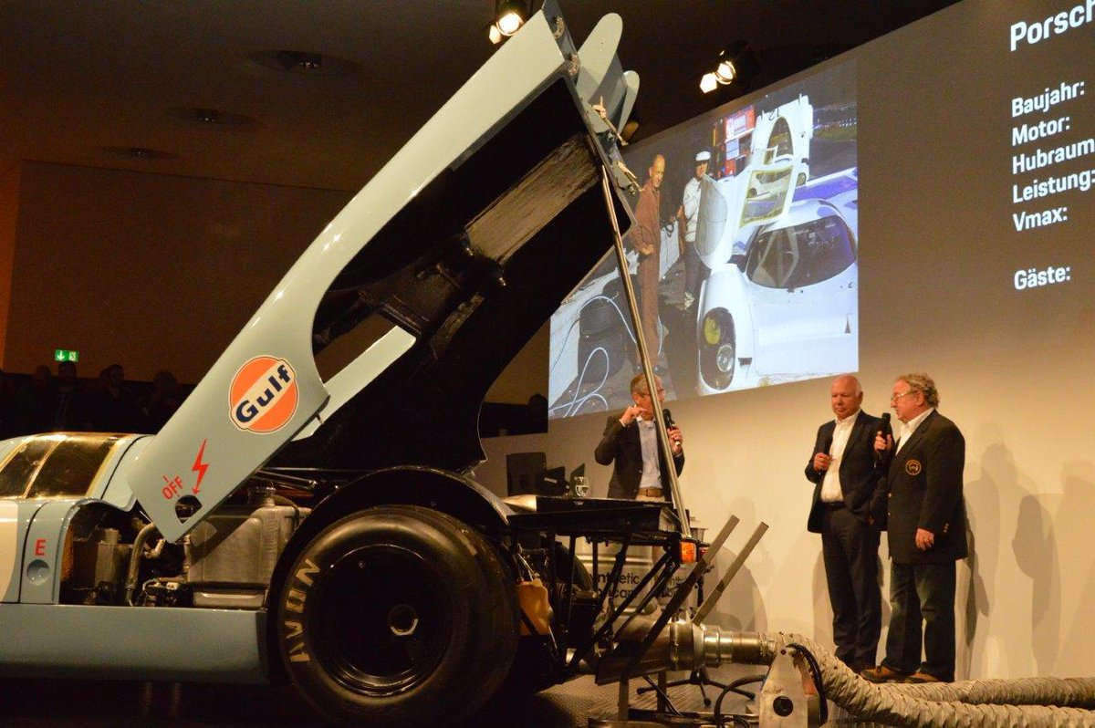 winsusie123's tweet photo. 7th #Porsche SoundNight - last batch - also featuring #RomainDumas,#MarcLieb,#RichardLietz &their #LeMans triumph in #GTclass in 2013 https://t.co/V0Eftt1nBf