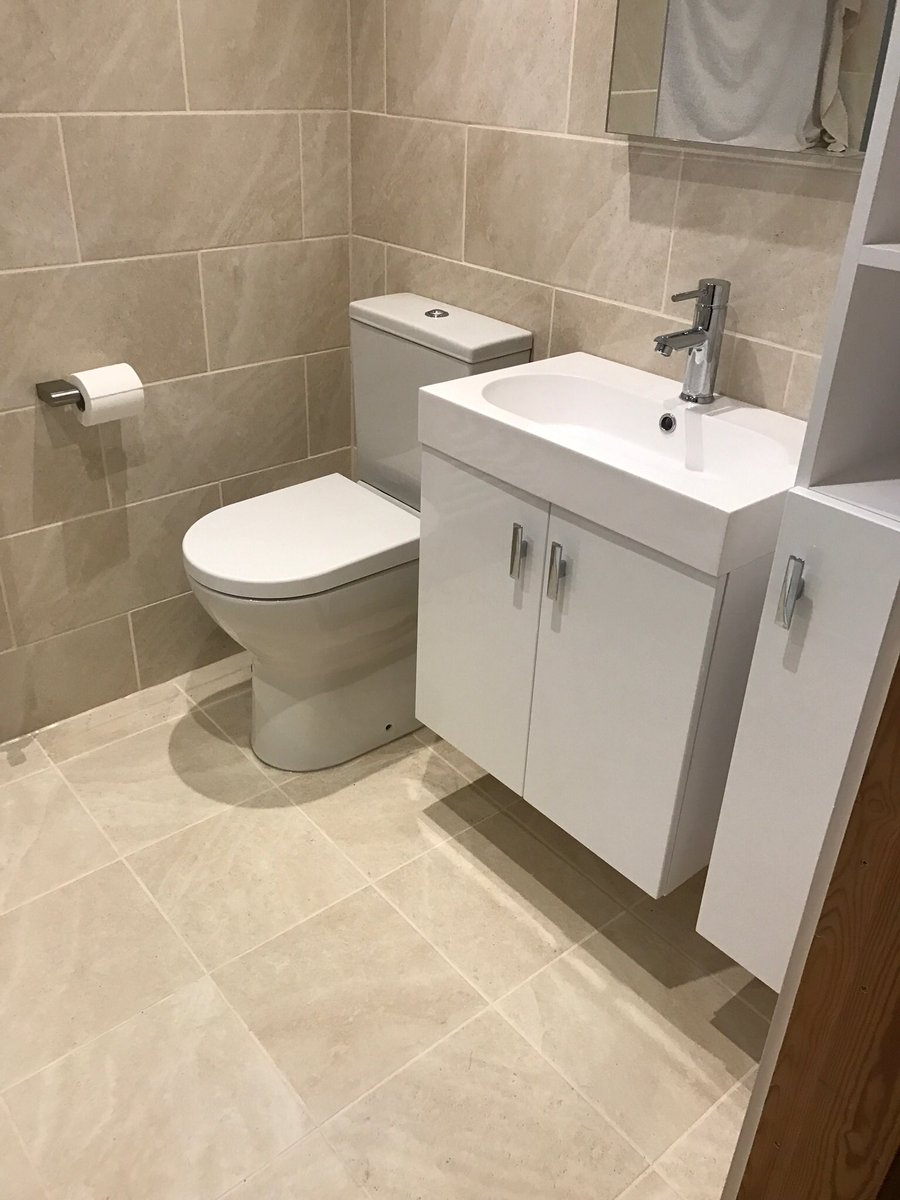 rhinoheating's tweet photo. Completed bathroom in Aldridge last week 🎃👻💀 https://t.co/bqnQQwdhYt