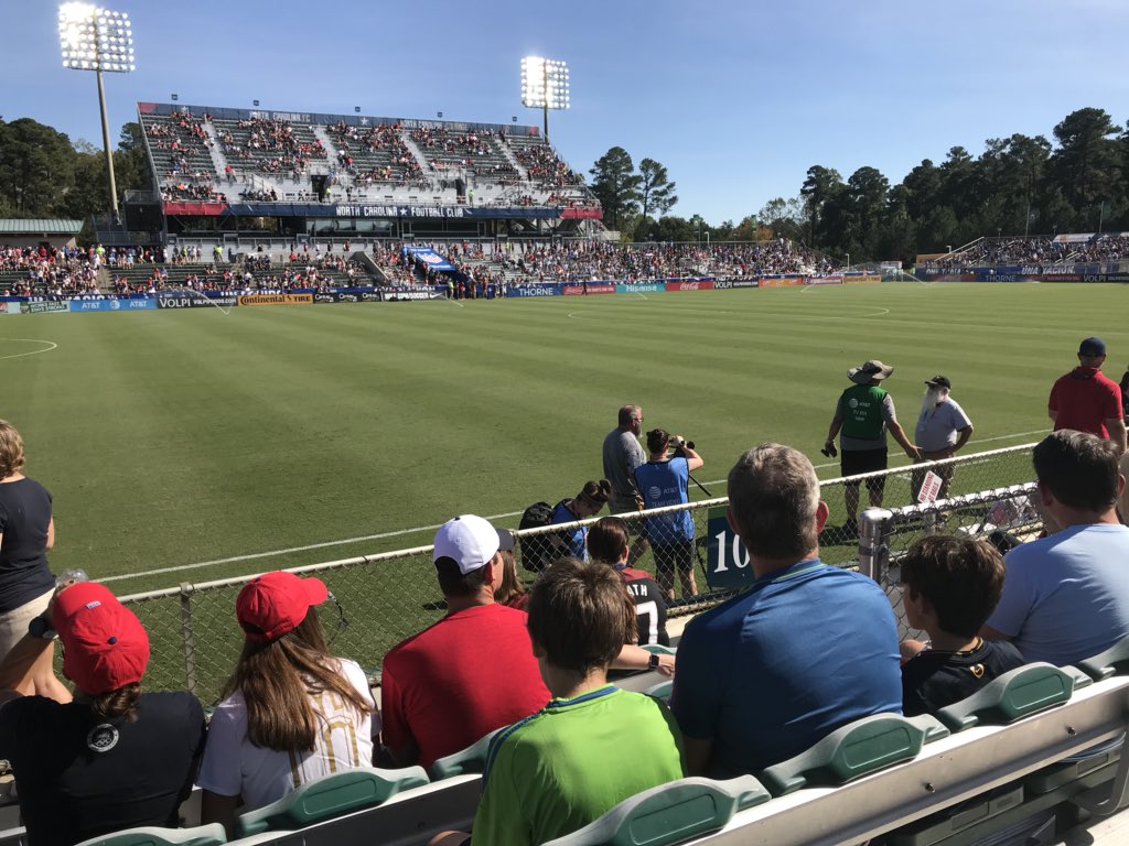 Wesley_Riley35's tweet photo. Let’s go @ussoccer_wnt @McCaLL2 @lynnraenie @sammymewy @AbbyDahlkemper #SoldOutStadium #CourageCountry #FourthRow https://t.co/j2bG0xRu6d