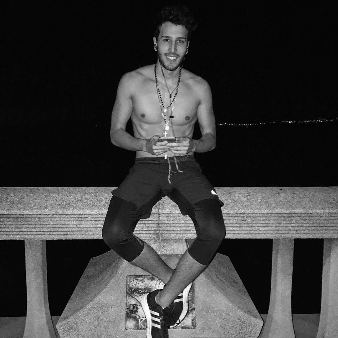 Sebas. (@sebxstlan) on Twitter photo 