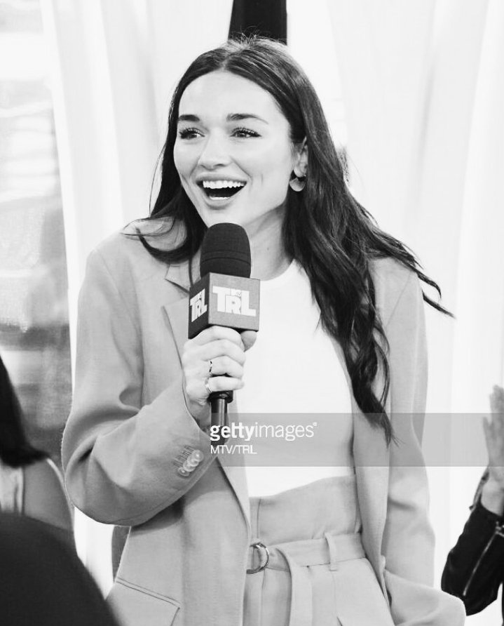 reedarchive's tweet photo. this smile makes me so happy @CrystalmReed never stop smiling! ur smile is beautiful and u deserve to live smiling 'cause you're wonderful 💗 https://t.co/2ZK93IoIyZ