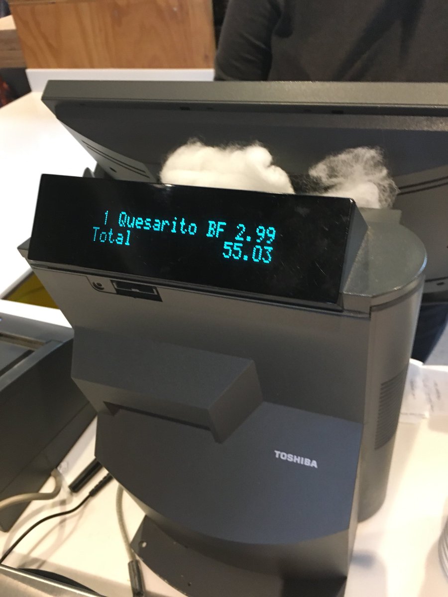 __joeysmith's tweet photo. Some guy’s Taco Bell order just now. And people say don’t meet your heroes... https://t.co/sCleWDeznS