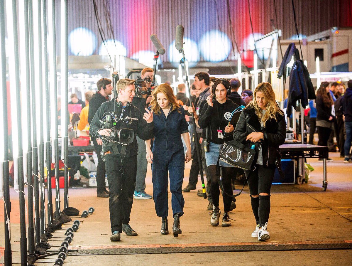 Armageddon or Robot Wars?? You decide...
In 5 minutes on <a href="/BBCTwo/">BBC Two</a> 
Grab a cuppa, a slab of chocolate &amp; a boiler suit, obviously. #robotwars