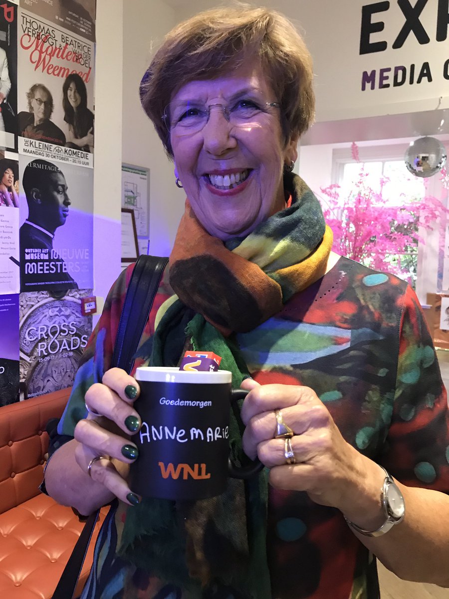 Oud-BVD-chef Docters van Leeuwen en VVD-topvrouw Annemarie Jorritsma op het bordes bij #WNL Op Zondag. Gemist? Kijk npo.nl/wnl-op-zondag/…