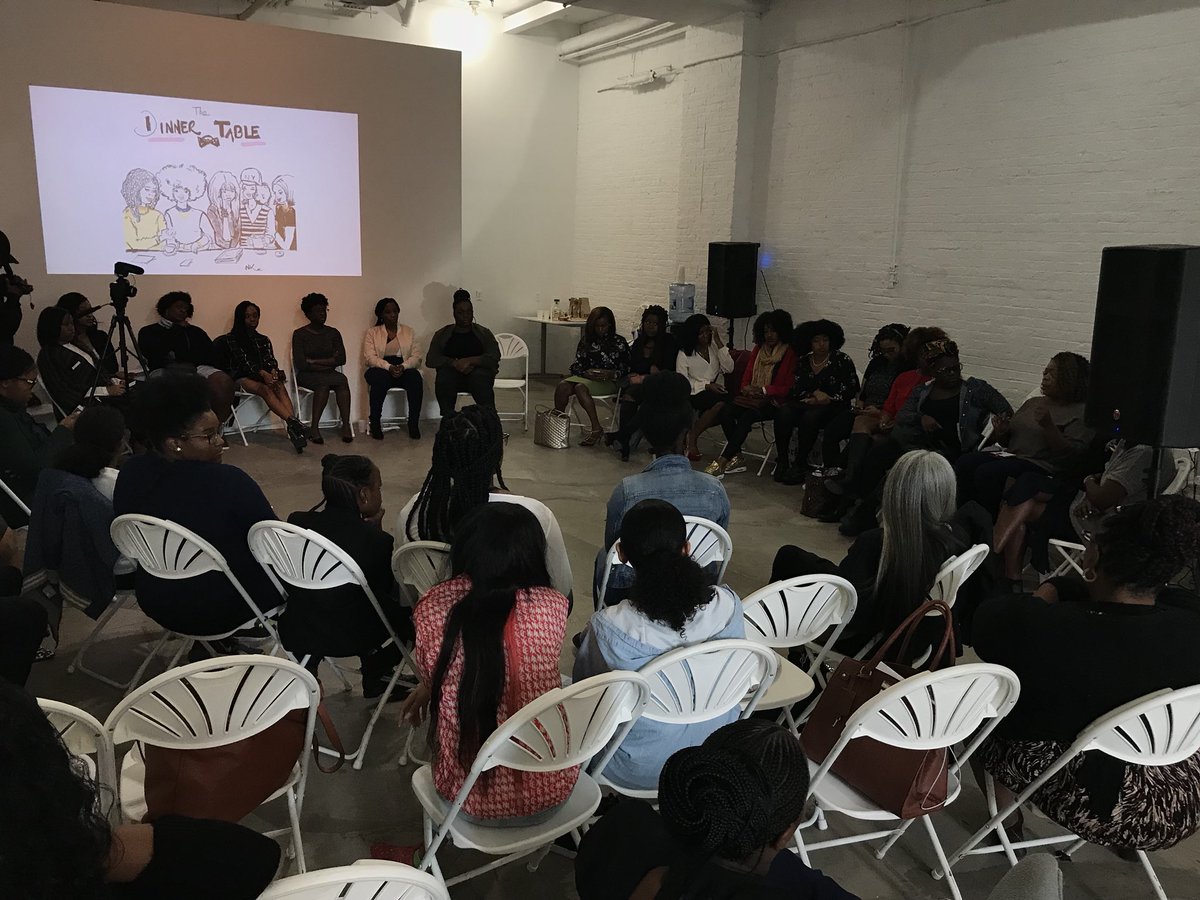 dinnertabledoc's tweet photo. Having a discussion with the VP of Production at VH1 about being a brown girl in Media ๐๐ค #MiseducationOfBrownGirlsInMedia #DinnerTableDoc https://t.co/DG2YYywJou