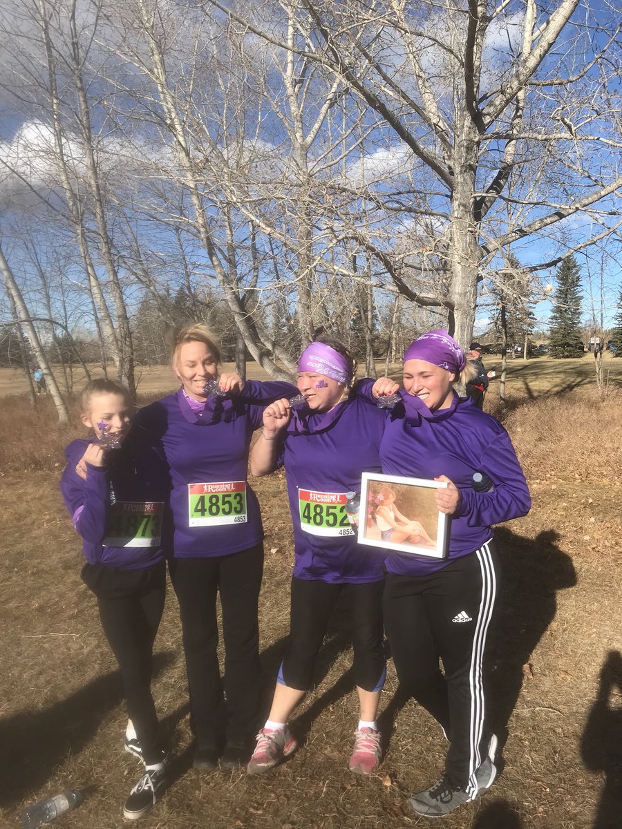 rburns0102's tweet photo. Race was fantastic #Kathysrun #Pancreaticacancer #yyc #pancan #purple #Family #myteam #Wagehope ๐๐๐ https://t.co/ZlbVa3xCCl