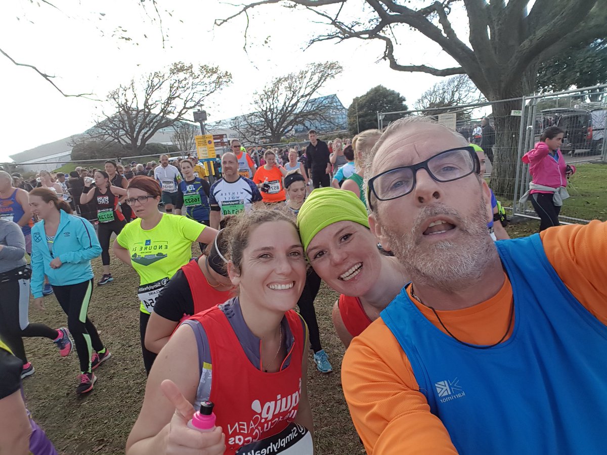 ultrarun1617's tweet photo. #GreatSouthRun top banter #10milePB https://t.co/gvY22N4UYd @BrainTumourOrg @PTHospice @HartleyFC @WCFC_Staff #Run2017k https://t.co/3s0ndLlZdS