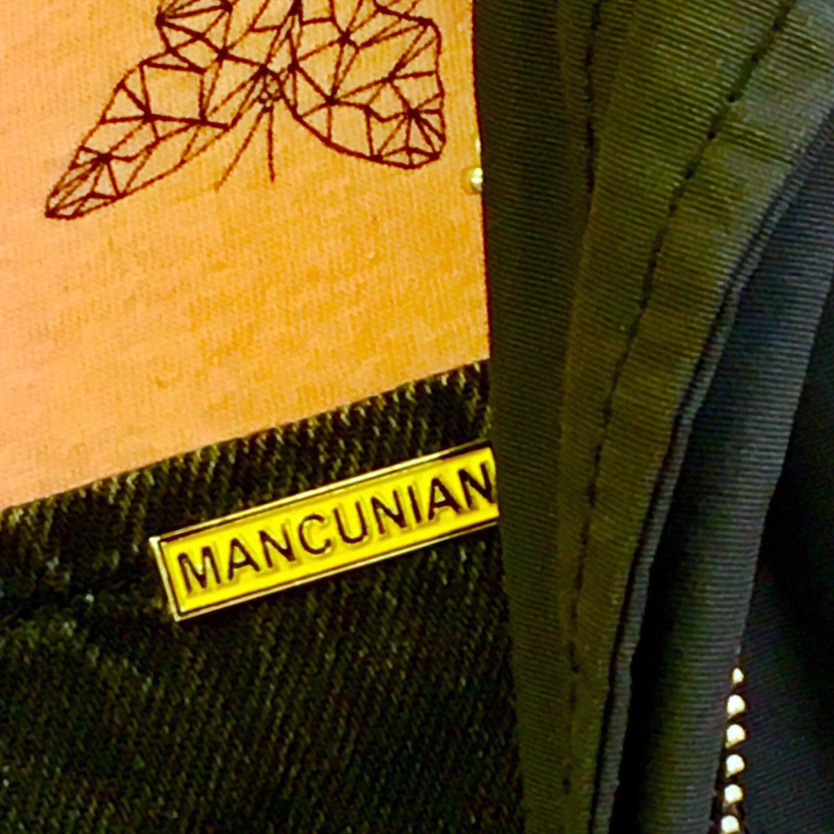 hblossombridal's tweet photo. Hi #weddingdaychat! Want to know more about Honeyblossom Bridal? ⬇️ Through and through. Great #pinbage by @manchesterbeeco! #mancunian xx https://t.co/W1ZQhGpTeU