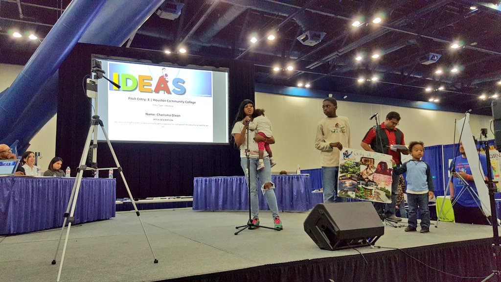 gracerodriguez's tweet photo. Charisma Dixon brought a first to any pitch I've ever judged: Her kids! She's creating Zen gardens in underserved communities. #IDEASPitch https://t.co/uh8Gim2m5V