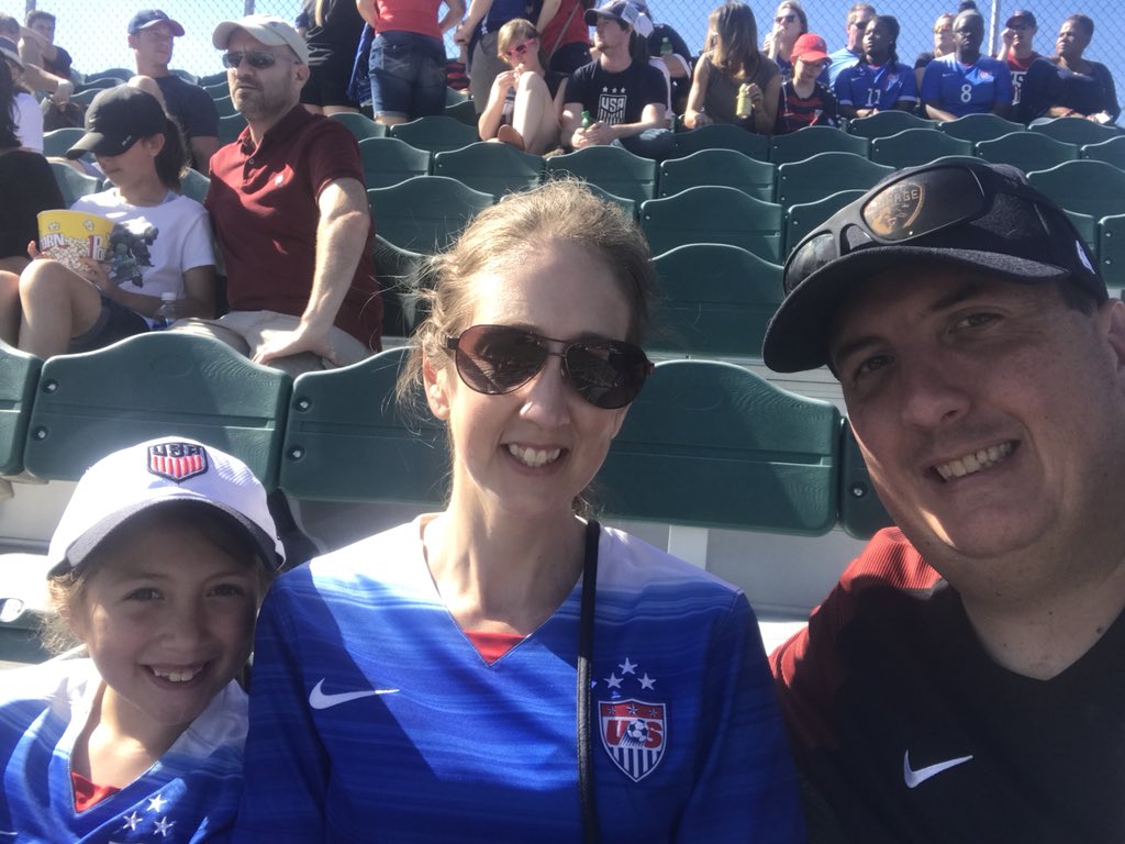 Wesley_Riley35's tweet photo. Let’s go @ussoccer_wnt @McCaLL2 @lynnraenie @sammymewy @AbbyDahlkemper #SoldOutStadium #CourageCountry #FourthRow https://t.co/MgCH4kP8YT